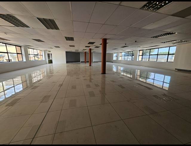 6,561M² WAREHOUSE TO LET IN HUGHES